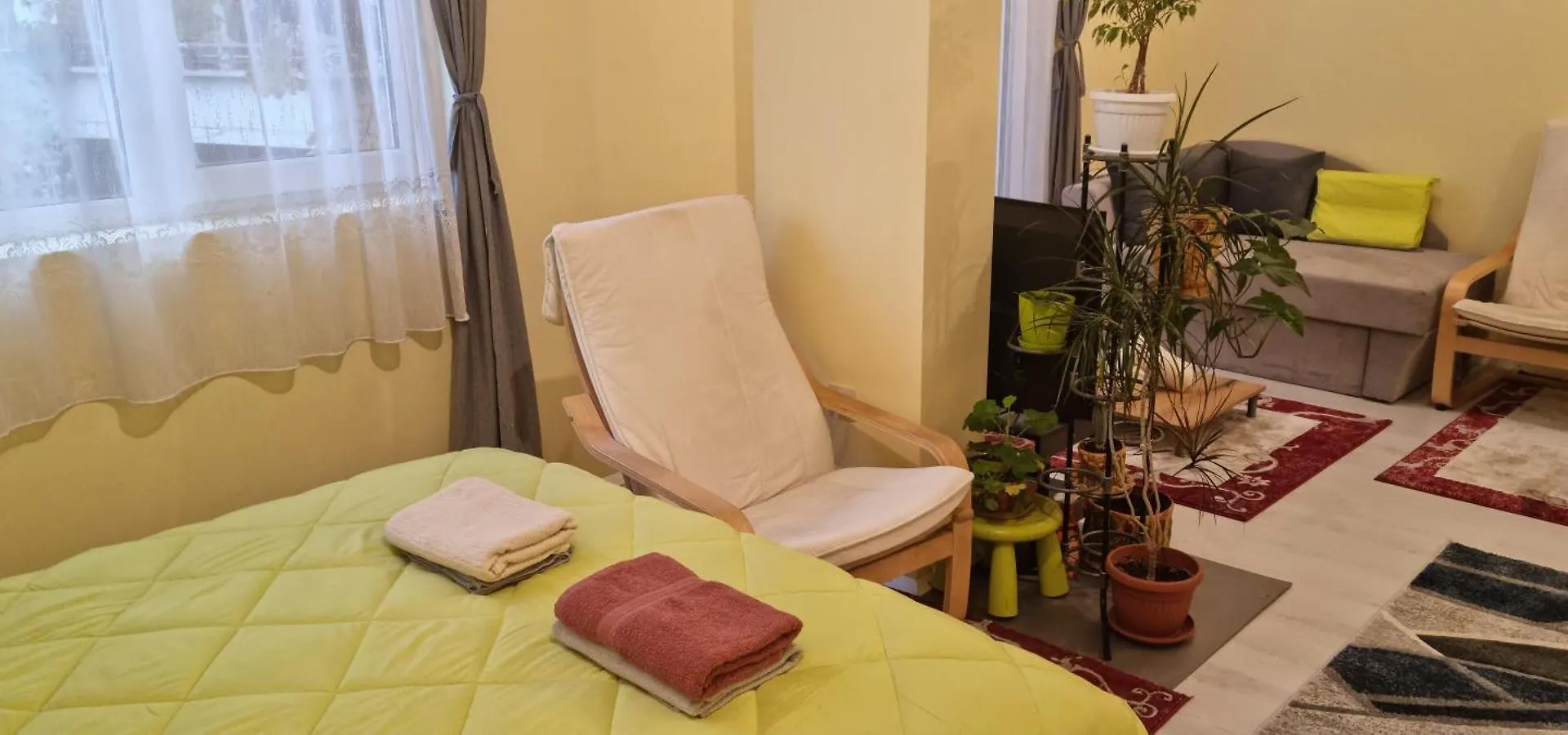 Peaceful Studio In The City Center, Close To Subway, Medical University Sofia Apartment