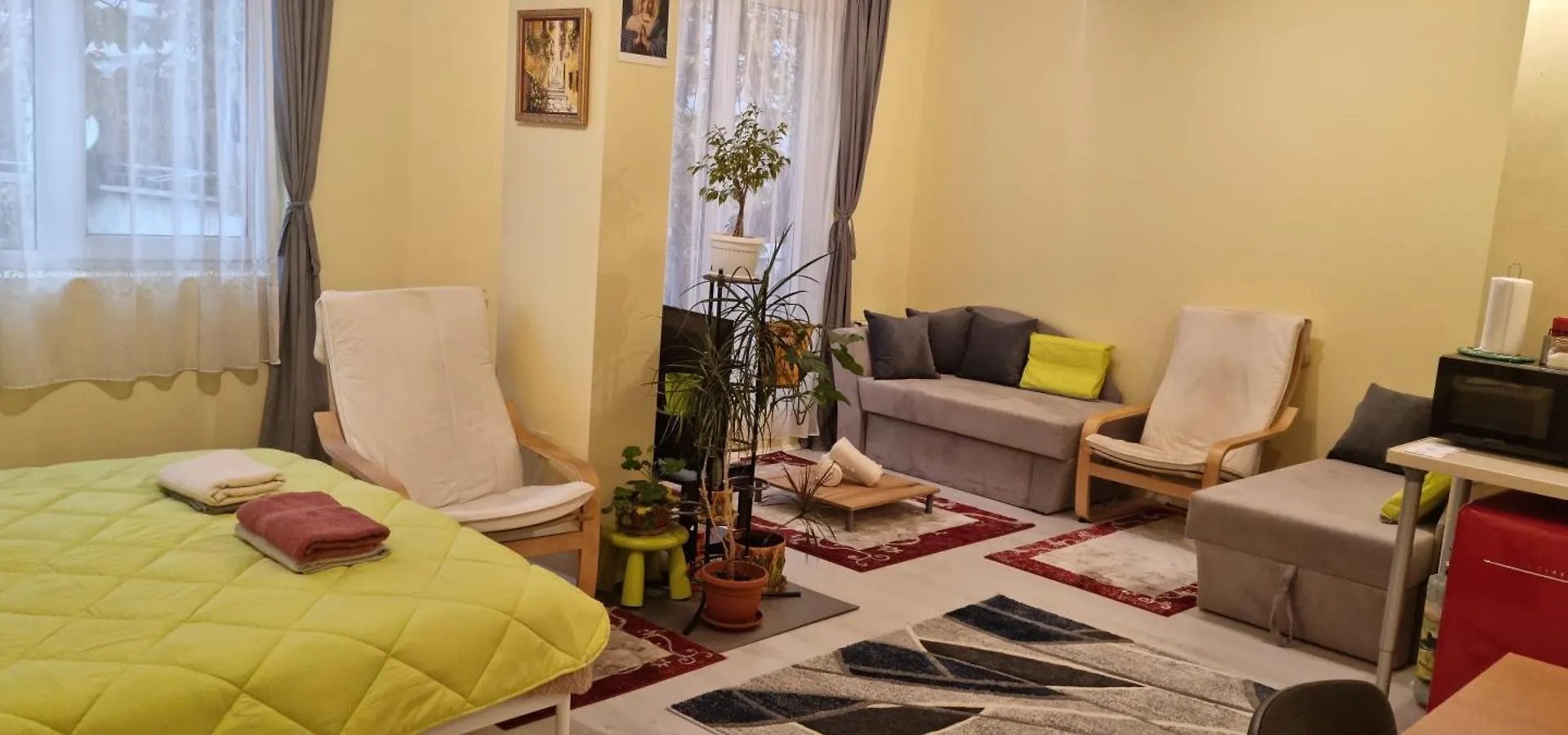 Peaceful Studio In The City Center, Close To Subway, Medical University Sofia Apartment