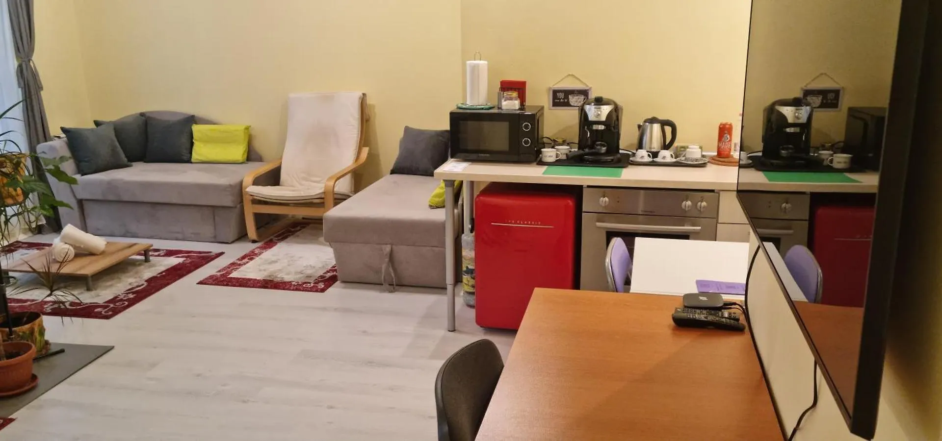 Peaceful Studio In The City Center, Close To Subway, Medical University Sofia